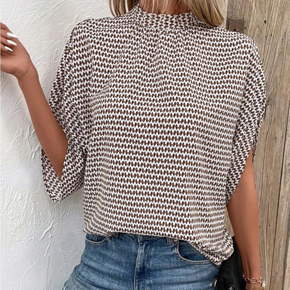 Casual Brown & White Patterned Boxy Top